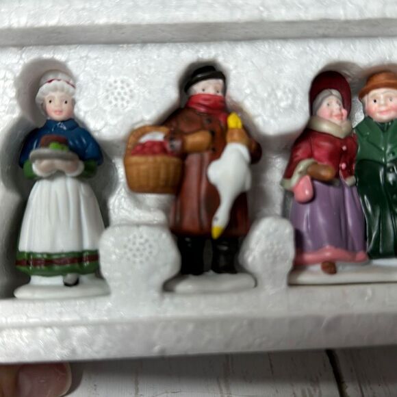 Department 56 Fezziwigs and Friends Set of 3 Mini Figurines ERROR - Picture 4 of 7
